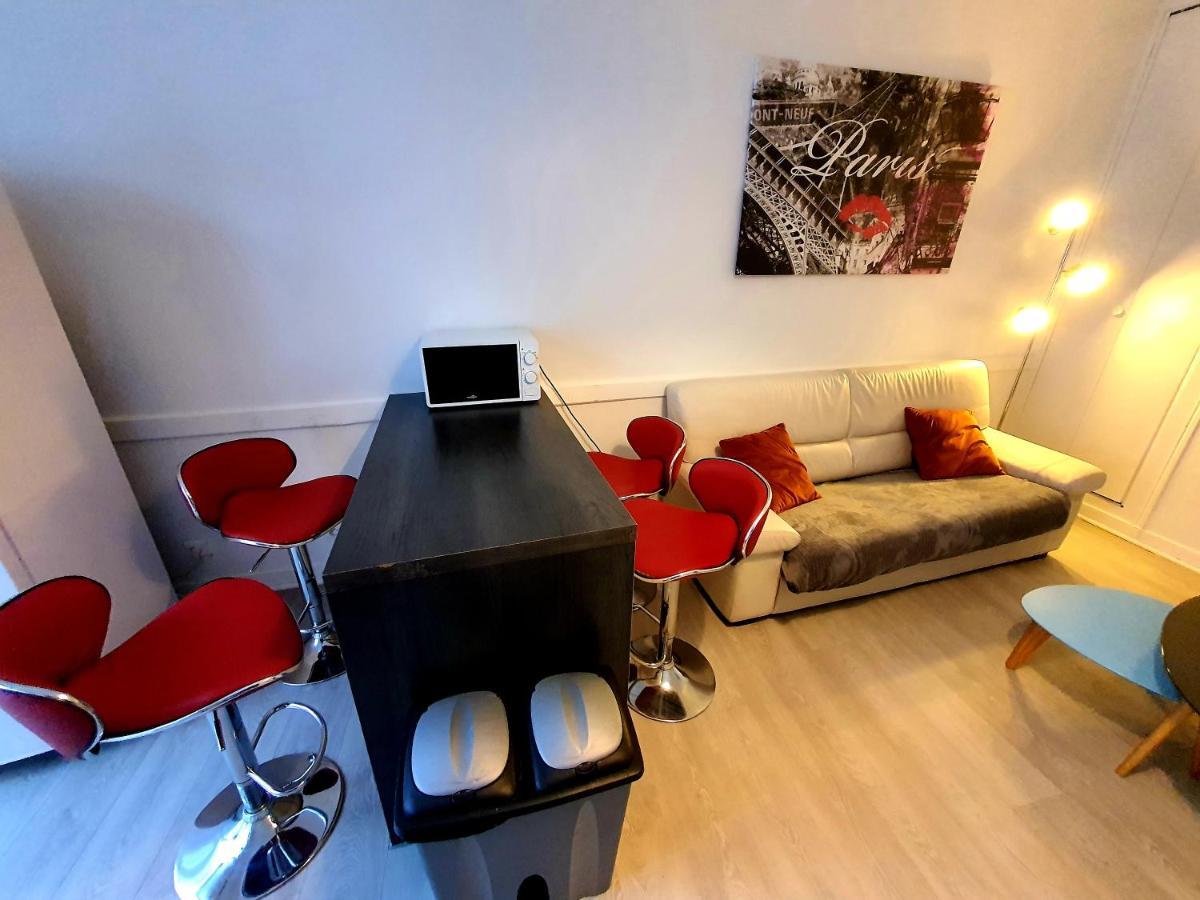 Grand T3 Avec Terrasse Centre Ville Bellac Kültér fotó